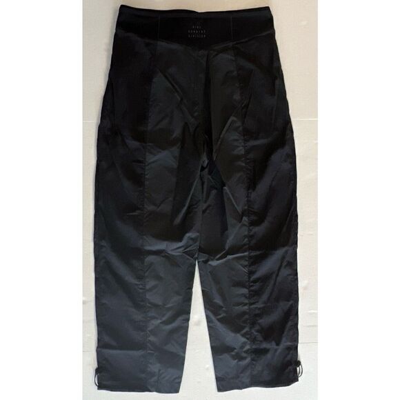 Nike FB7825-010 Women's Sz Small Black Run Division Storm-Fit Run Jogger Pants - Picture 2 of 16